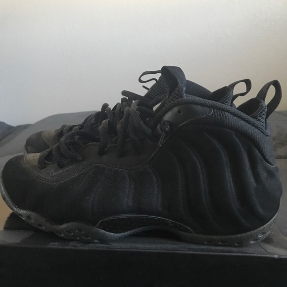 Nike Air Foamposite One Metallic Red HYPEBEAST